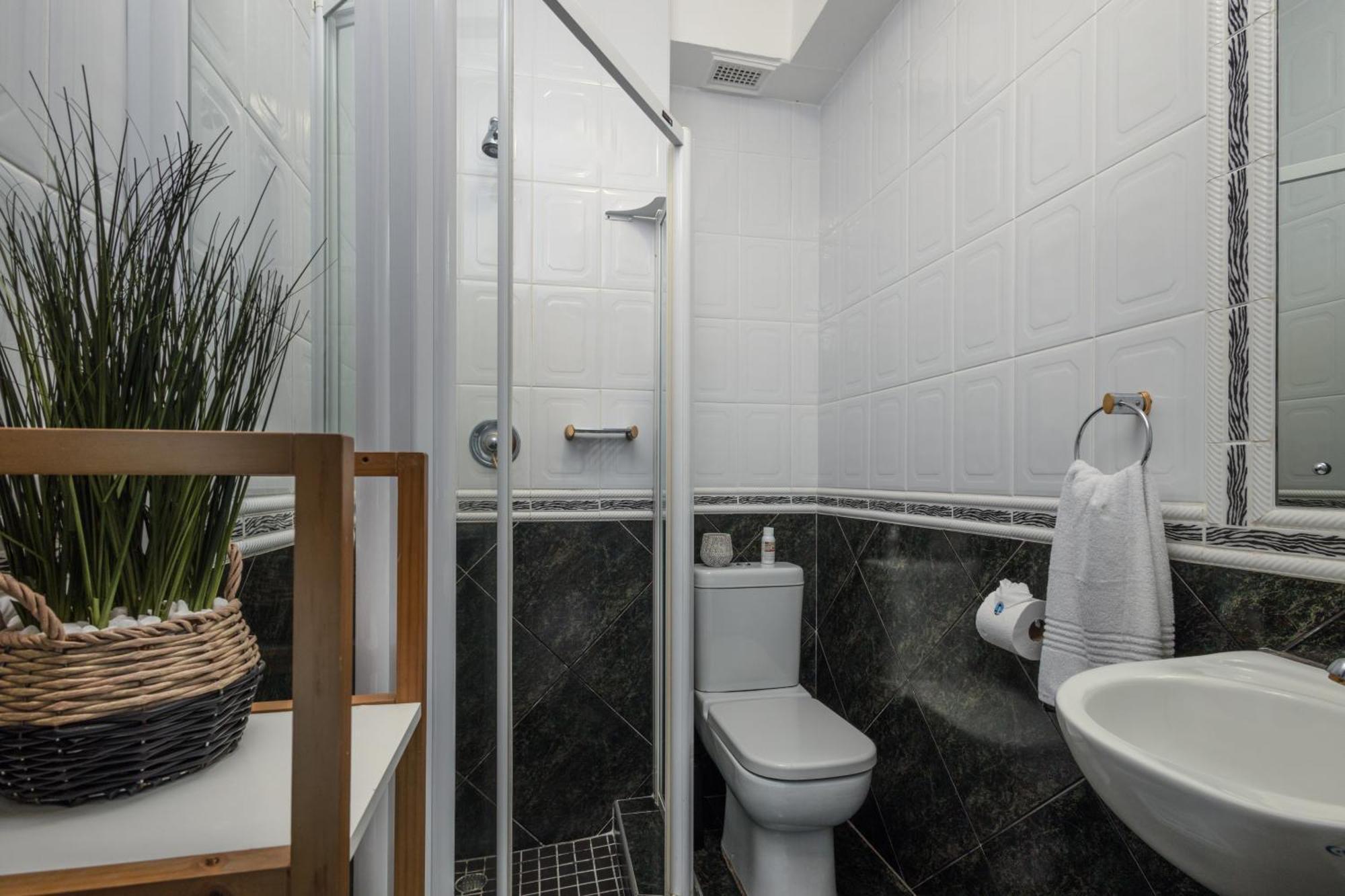 22 Bronze Bay - By Stay In Umhlanga Durban Bagian luar foto